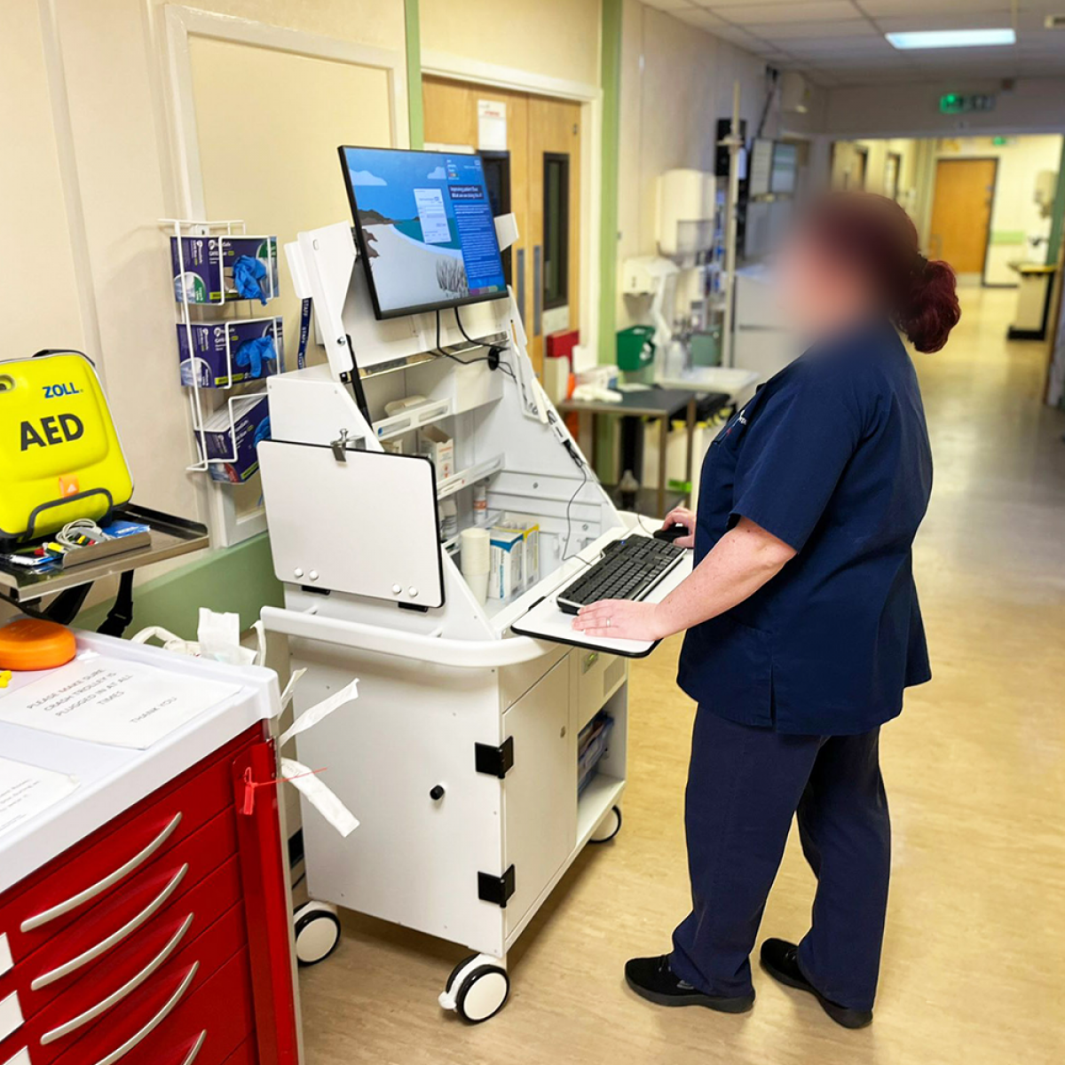 Dalen Healthcare MediStation Cart EMPA drugs trolley in use