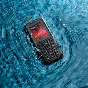 Crosscall Core-S5 | IP68 rated waterproof smartphone